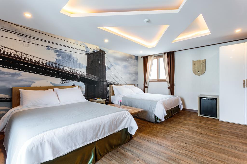 Rex Hotel Сеогвипо Екстериор снимка